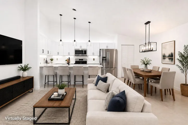 Virtually_Staged_Living_Room