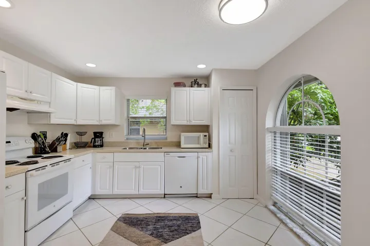 8-web-or-mls-5D1A1842 2024-09-15 22_19_0