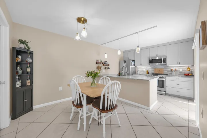 Kitchen/Dining