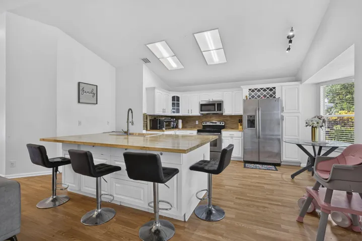24-web-or-mls-BS1A2904