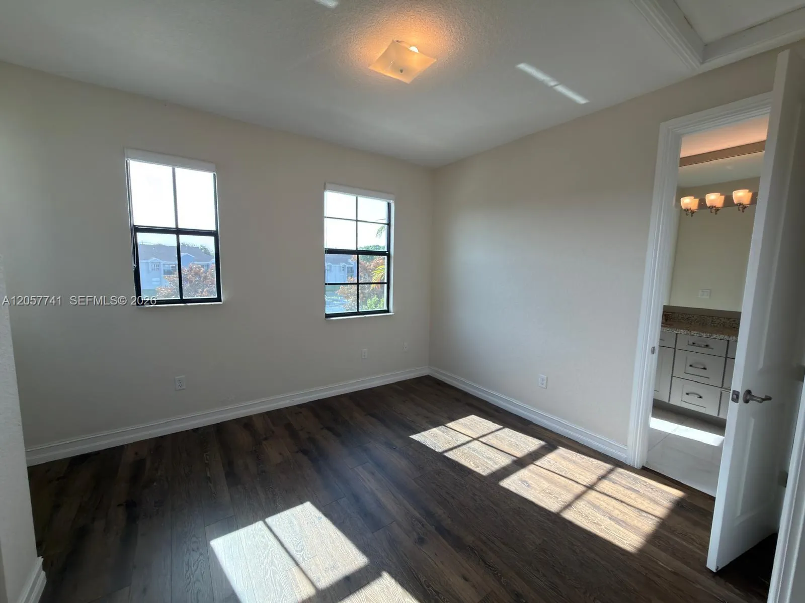 Property photo 64