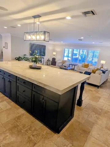 Kitchen/Living
