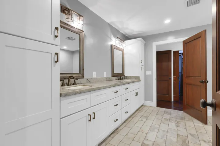 Bathroom #3