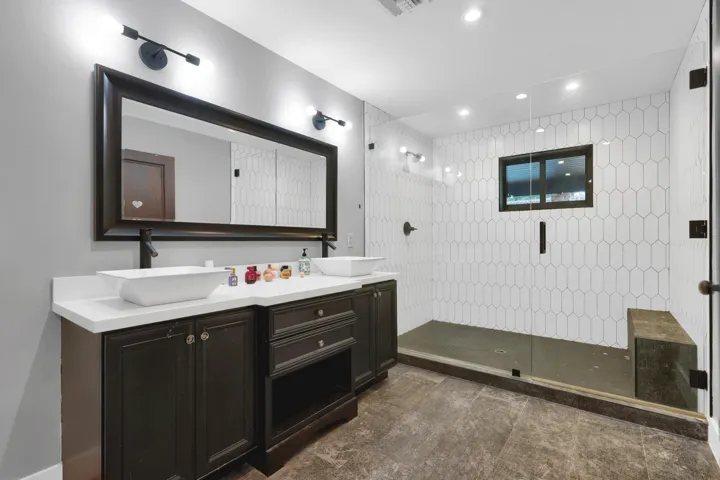 Second Primary Bathroom