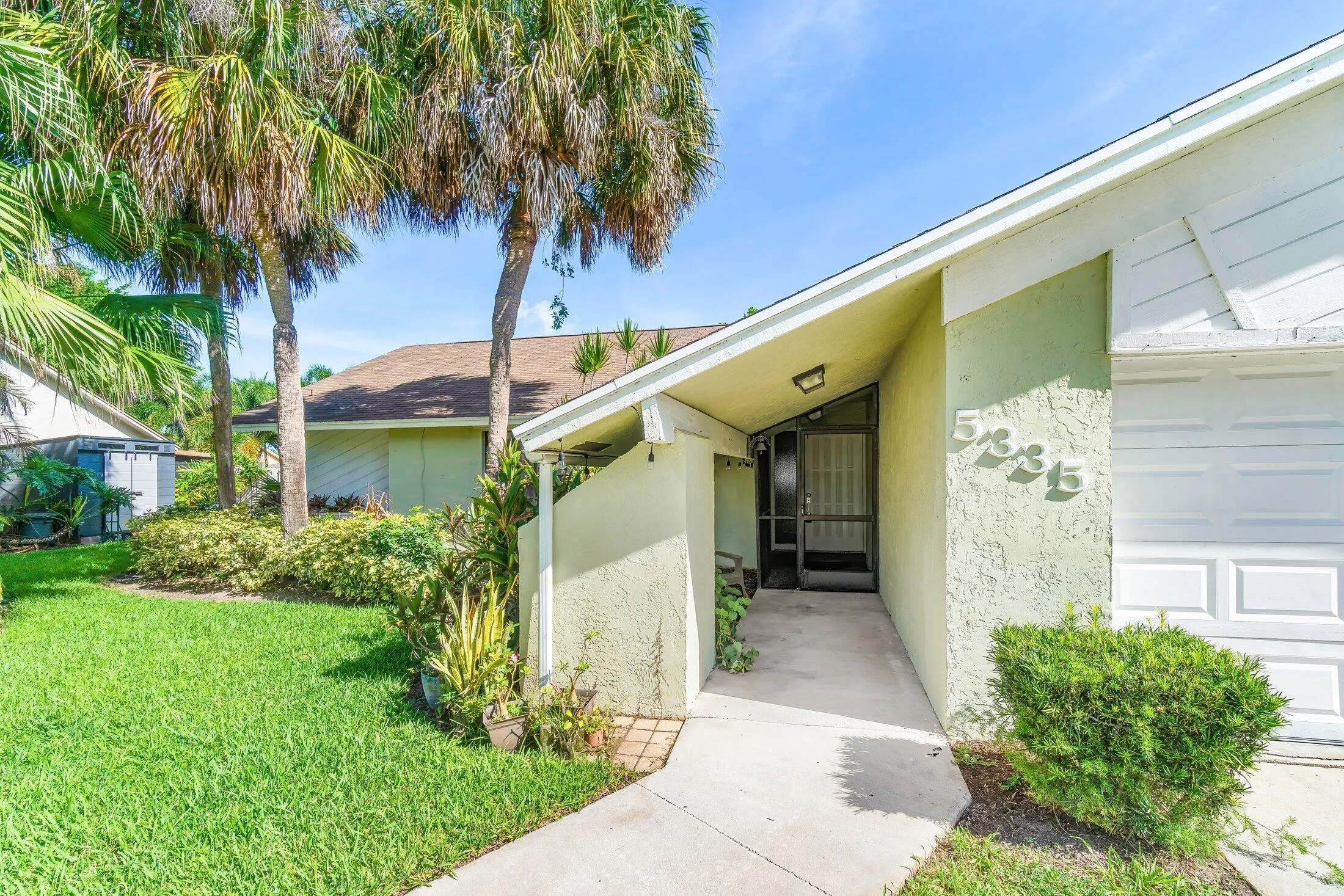 004-5335HavasuCourt-Greenacres-FL-33467-