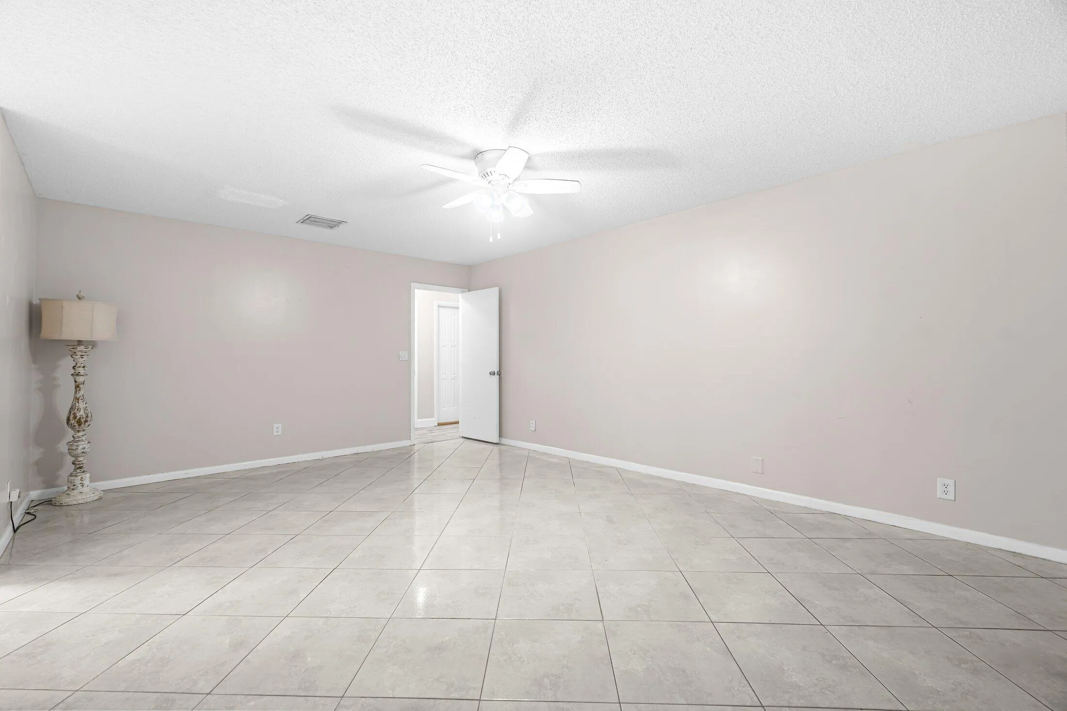 019-5335HavasuCourt-Greenacres-FL-33467-