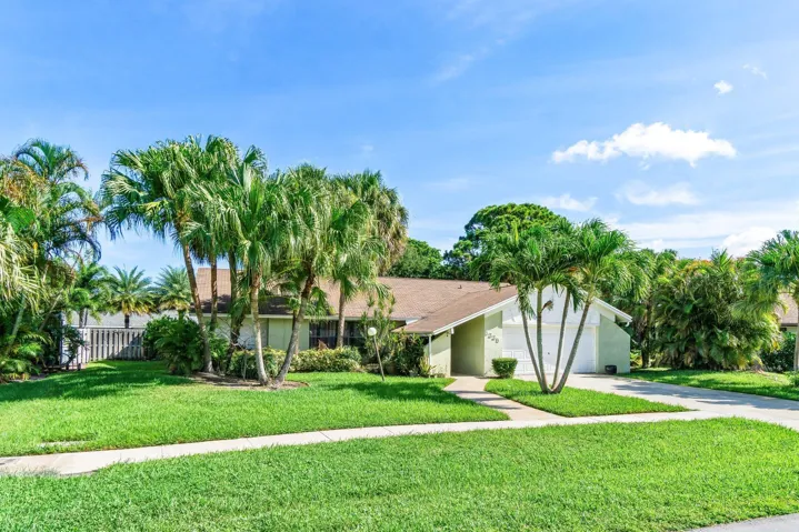 003-5335HavasuCourt-Greenacres-FL-33467-