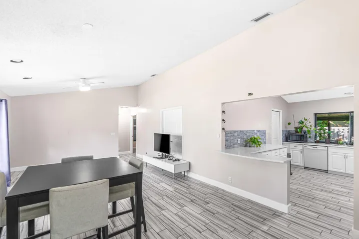 018-5335HavasuCourt-Greenacres-FL-33467-