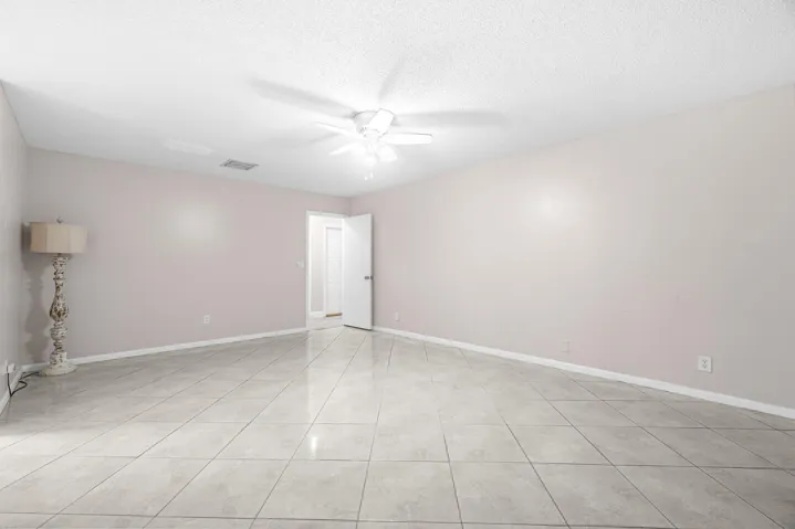 019-5335HavasuCourt-Greenacres-FL-33467-