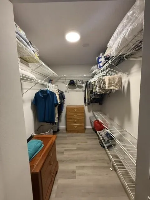 MASTER CLOSET