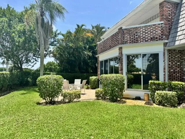 Garden/Common Area