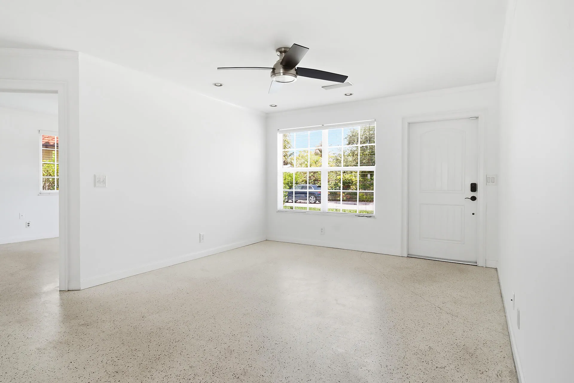 205-RUTLAND-BLVD-33405-006