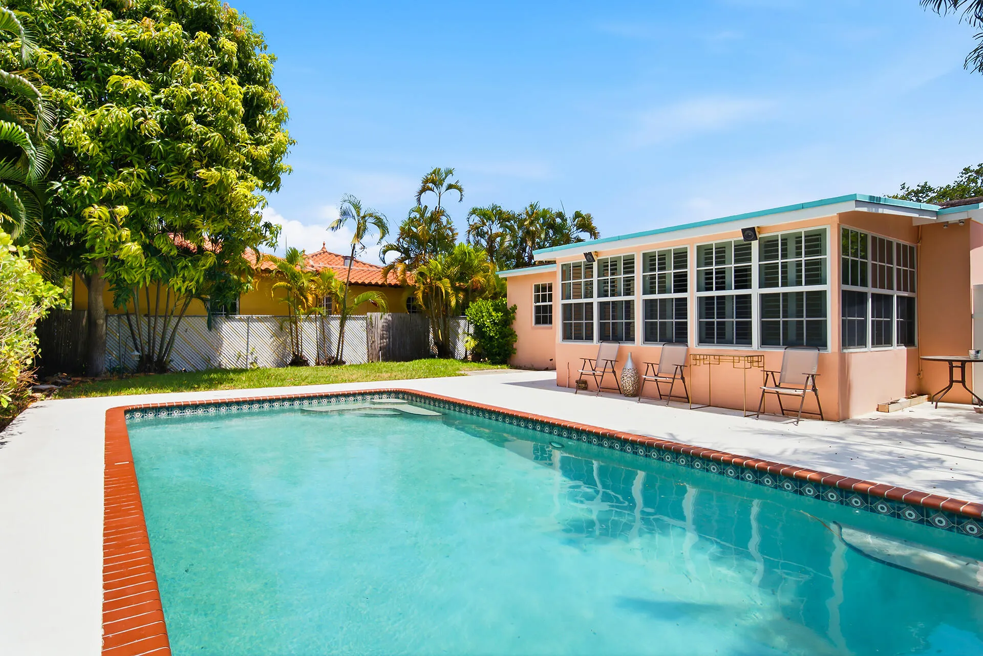 205-RUTLAND-BLVD-33405-017