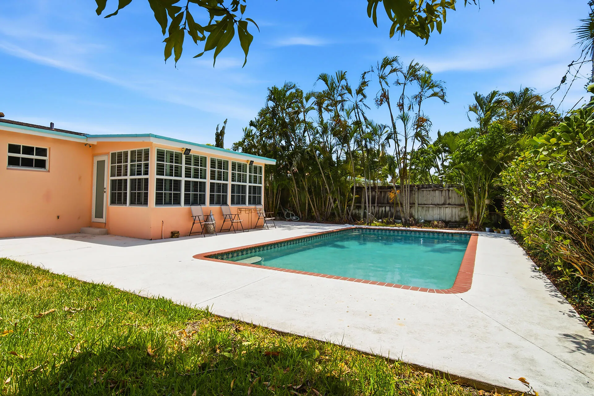 205-RUTLAND-BLVD-33405-016