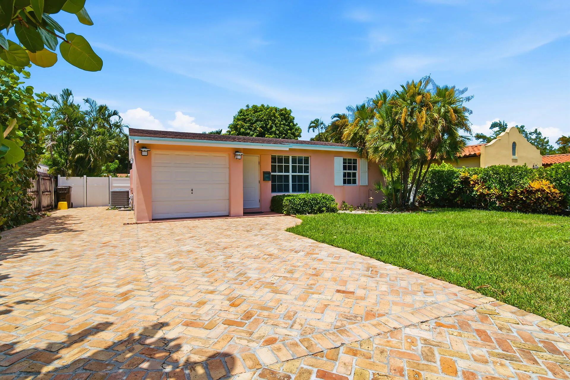 205-RUTLAND-BLVD-33405-002