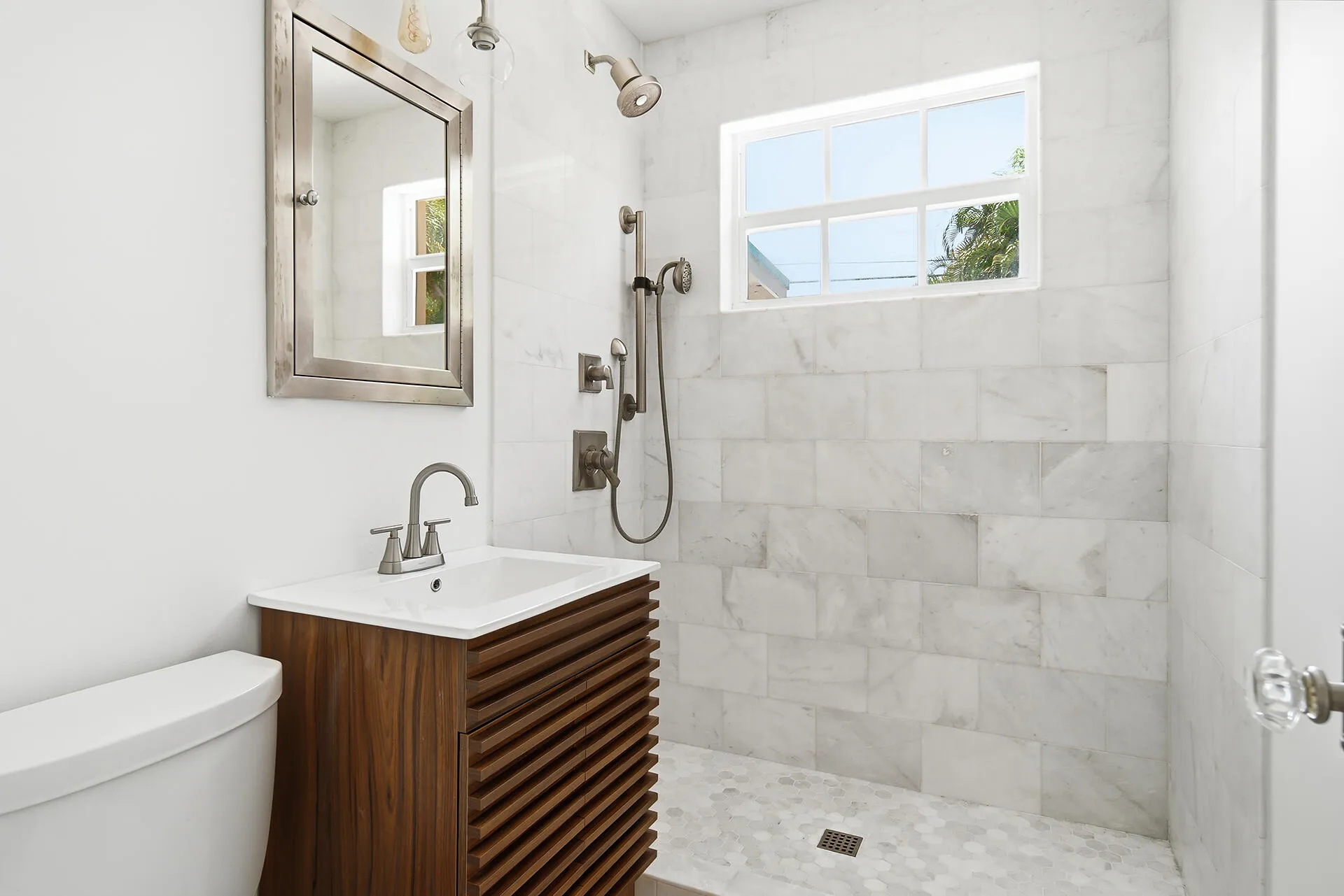 205-RUTLAND-BLVD-33405-025