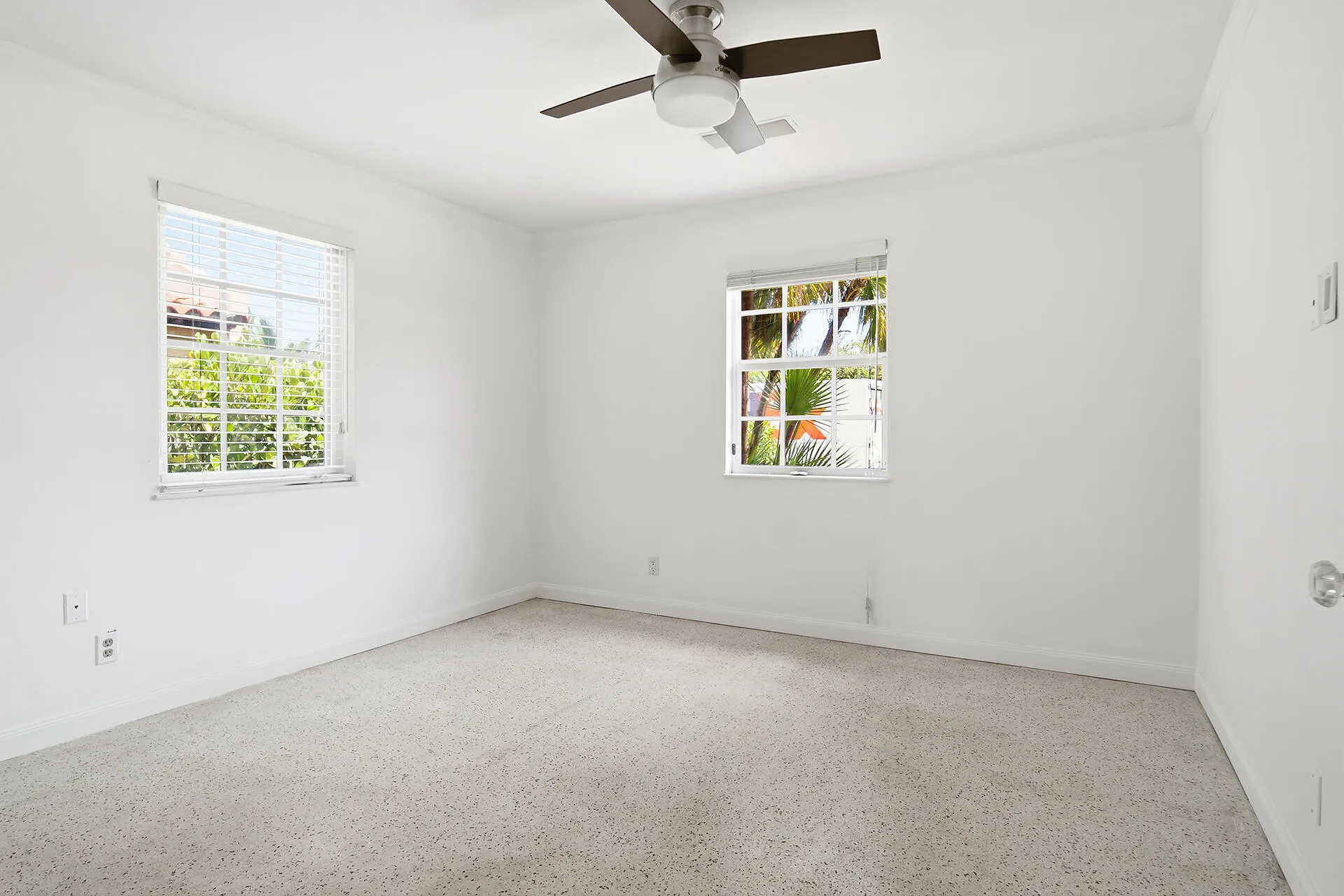 205-RUTLAND-BLVD-33405-022