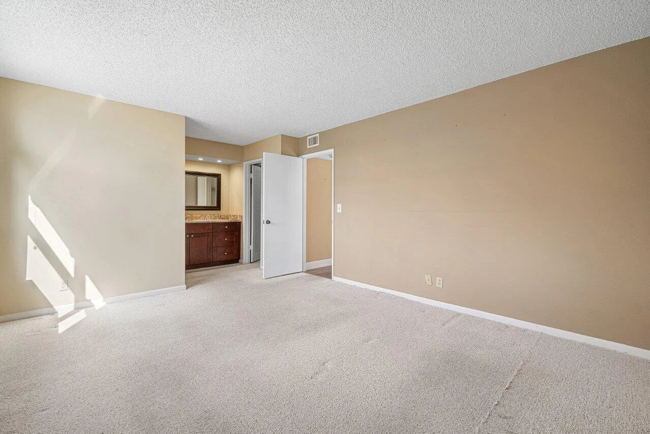 027-950EgretCircle-5202-DelrayBeach-FL-3