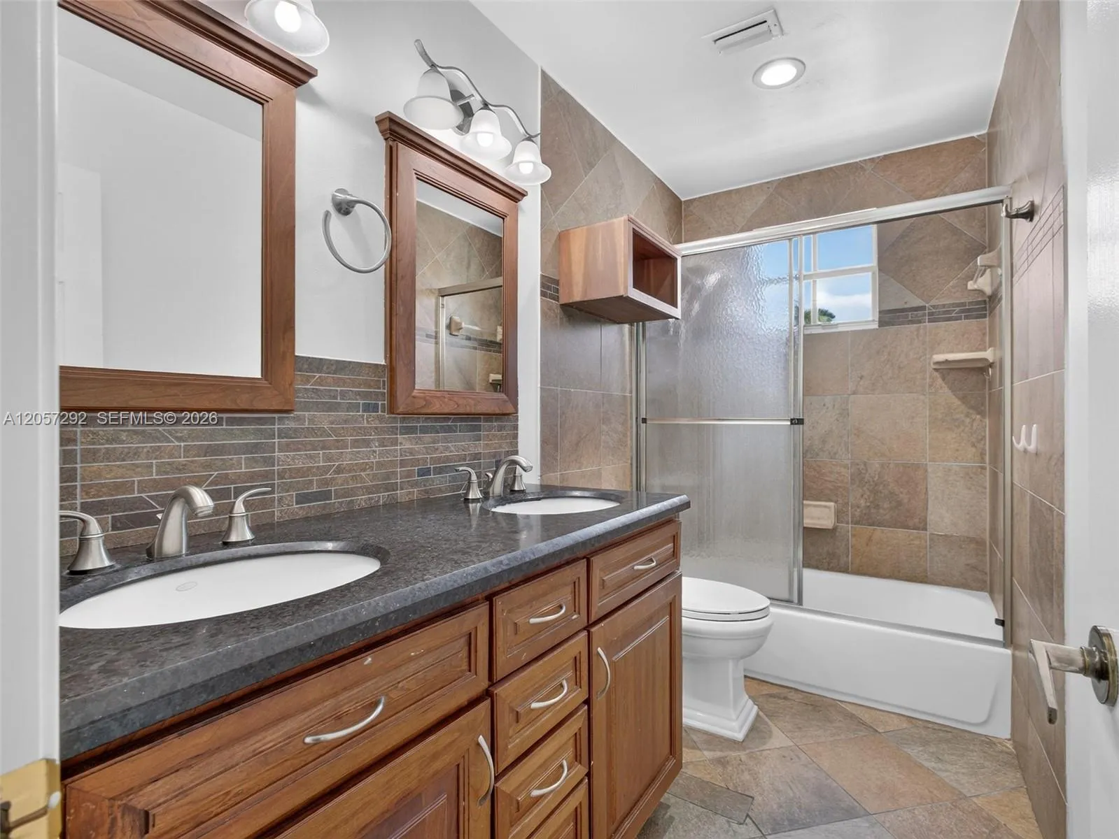 Property photo 79