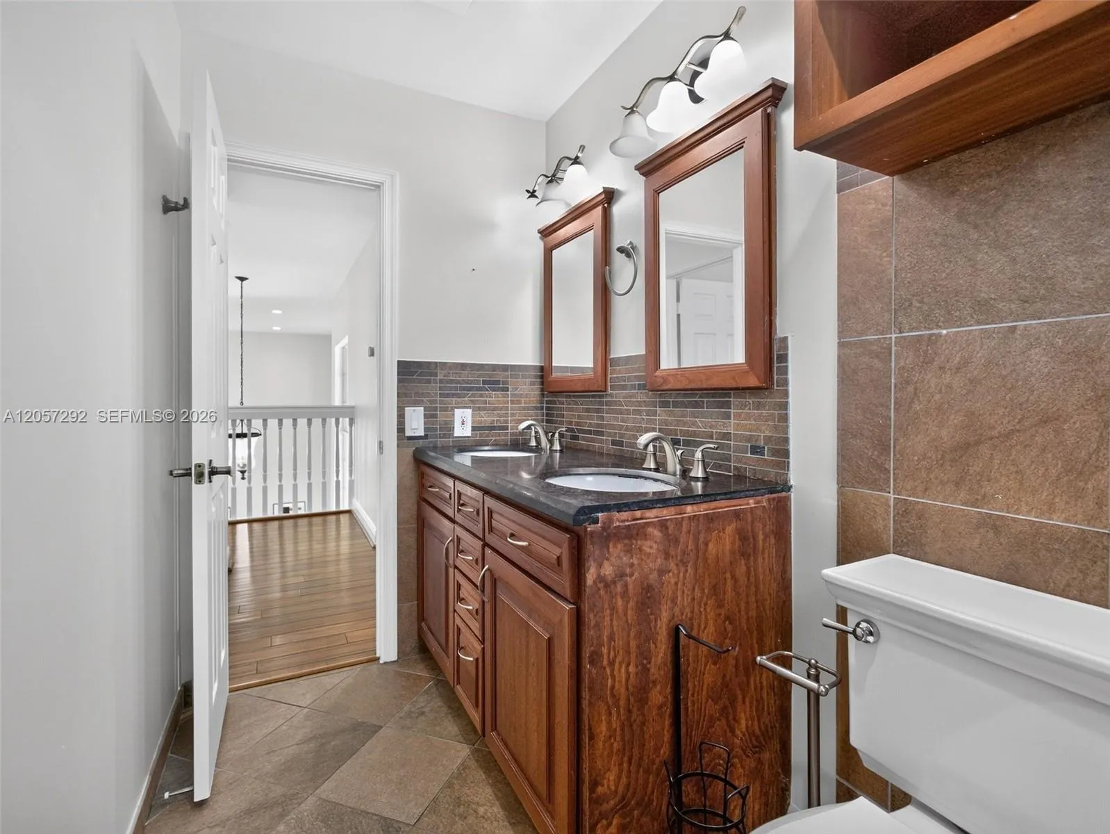 Property photo 89