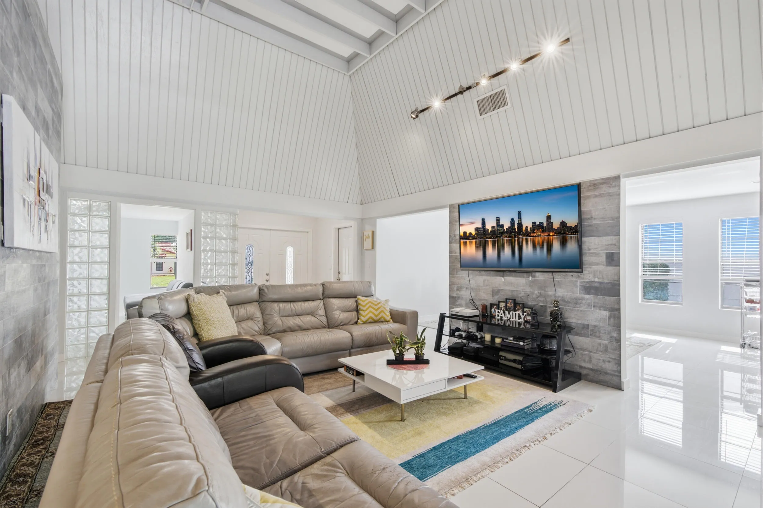 Great Room with Vaulted Ceiling