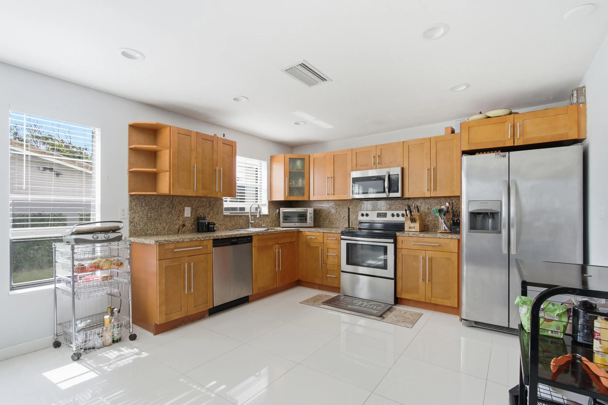 Open and Spacious Kitchen