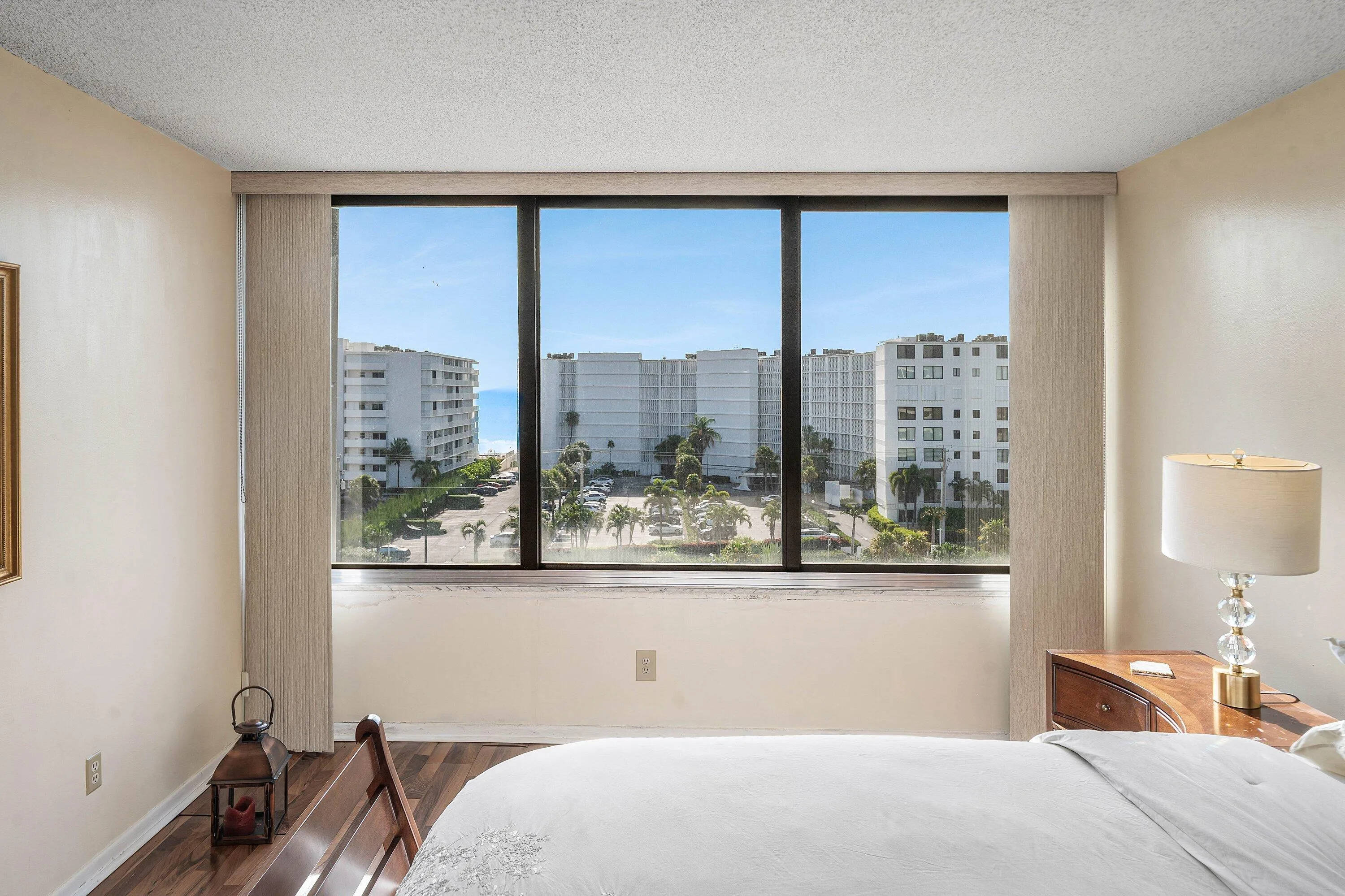 Expansive window offering ocean scenery