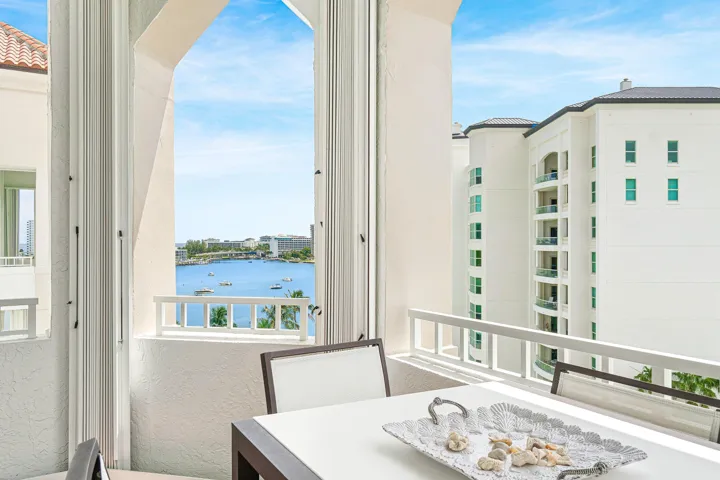 040-300Southeast5thAvenue-8120-BocaRaton