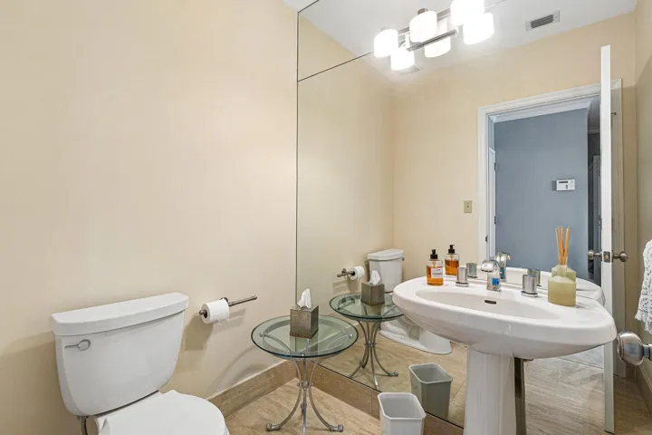 057-300Southeast5thAvenue-8120-BocaRaton