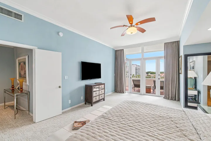 033-300Southeast5thAvenue-8120-BocaRaton