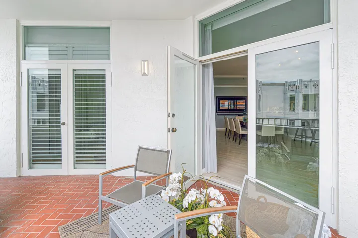 041-300Southeast5thAvenue-8120-BocaRaton