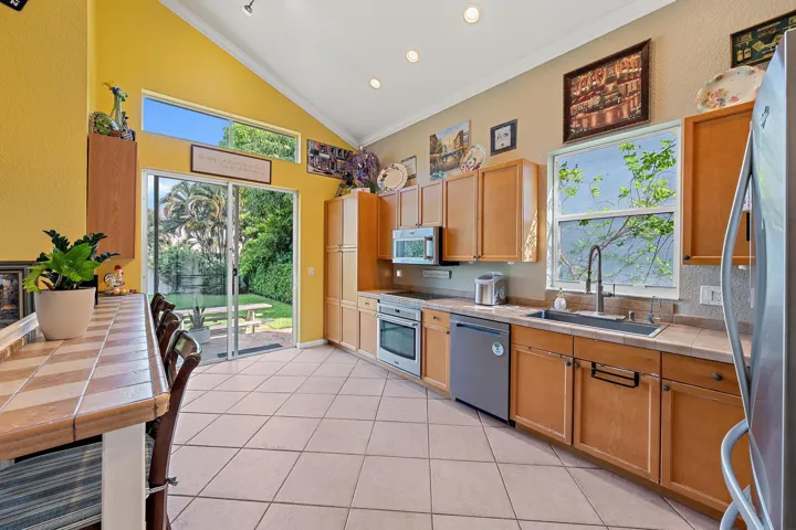 1267 Gembrook Ct-3