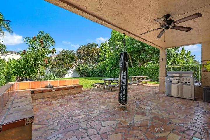 1267 Gembrook Ct-19
