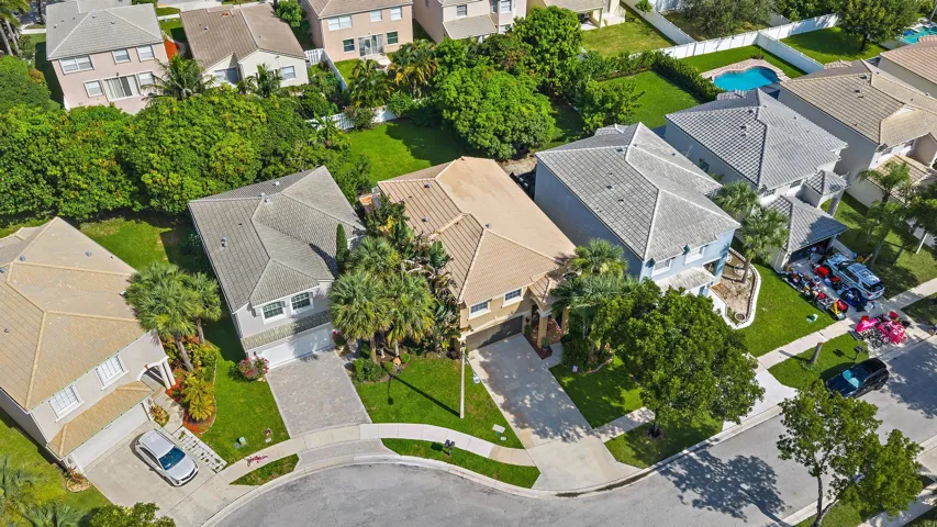 1267 Gembrook Ct-23