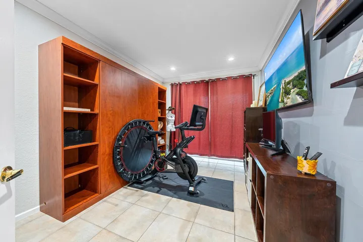 1267 Gembrook Ct-7
