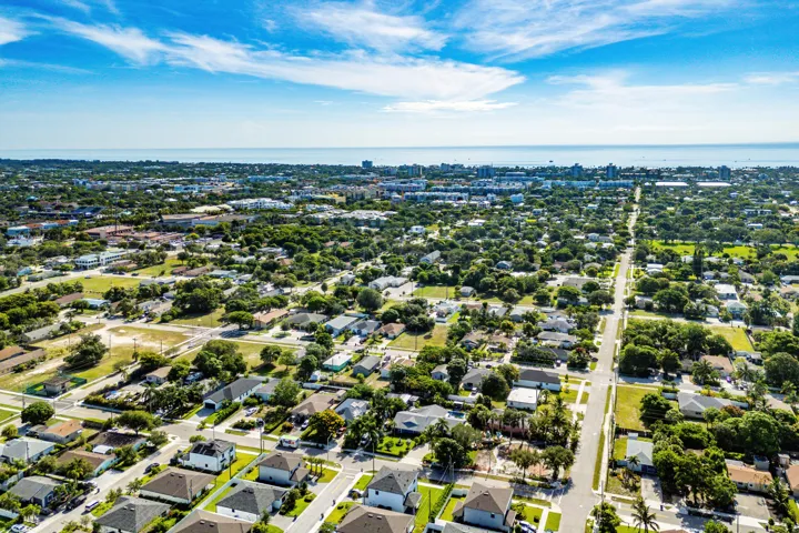 034-230Southwest6thAvenue-DelrayBeach-FL