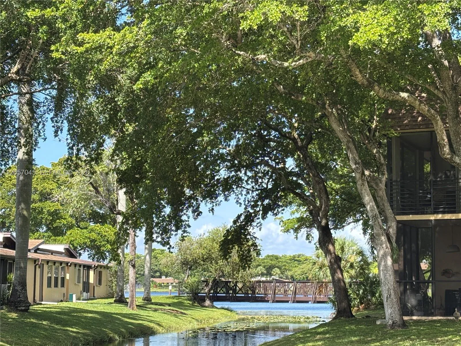 COMMUNITY AREA