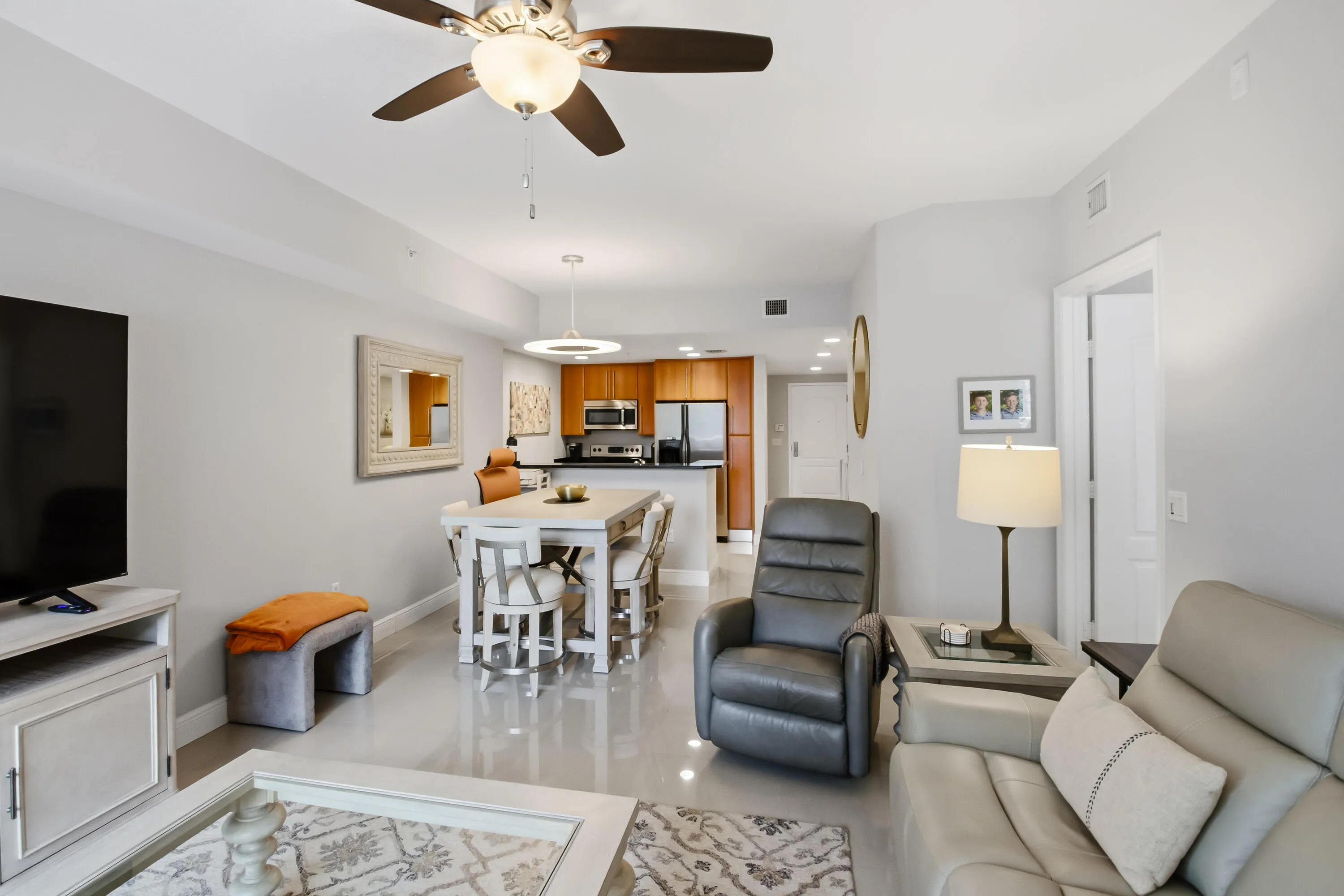 20260615-01-101 SE 20th Ave Unit 201, De