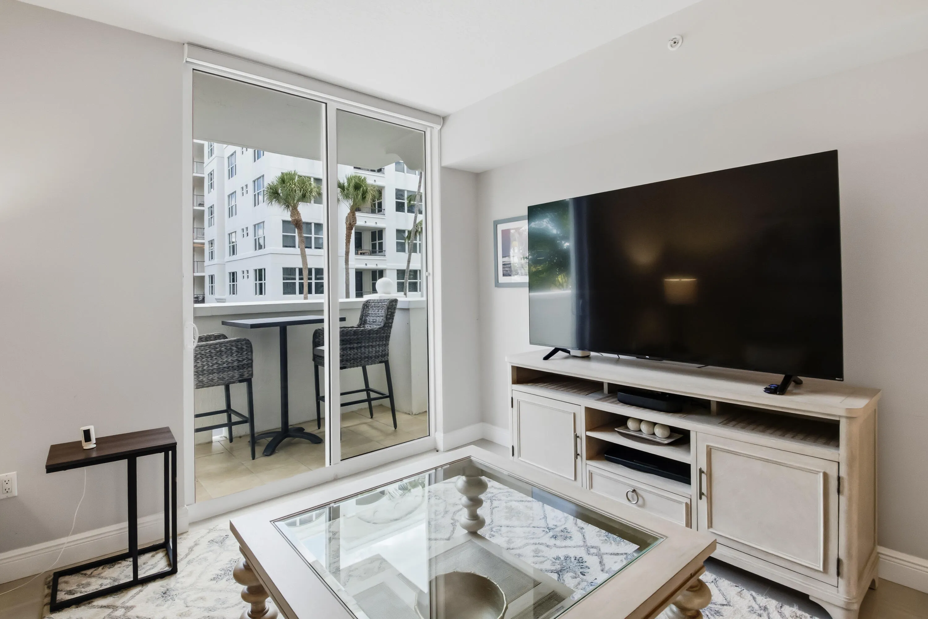 20260615-01-101 SE 20th Ave Unit 201, De
