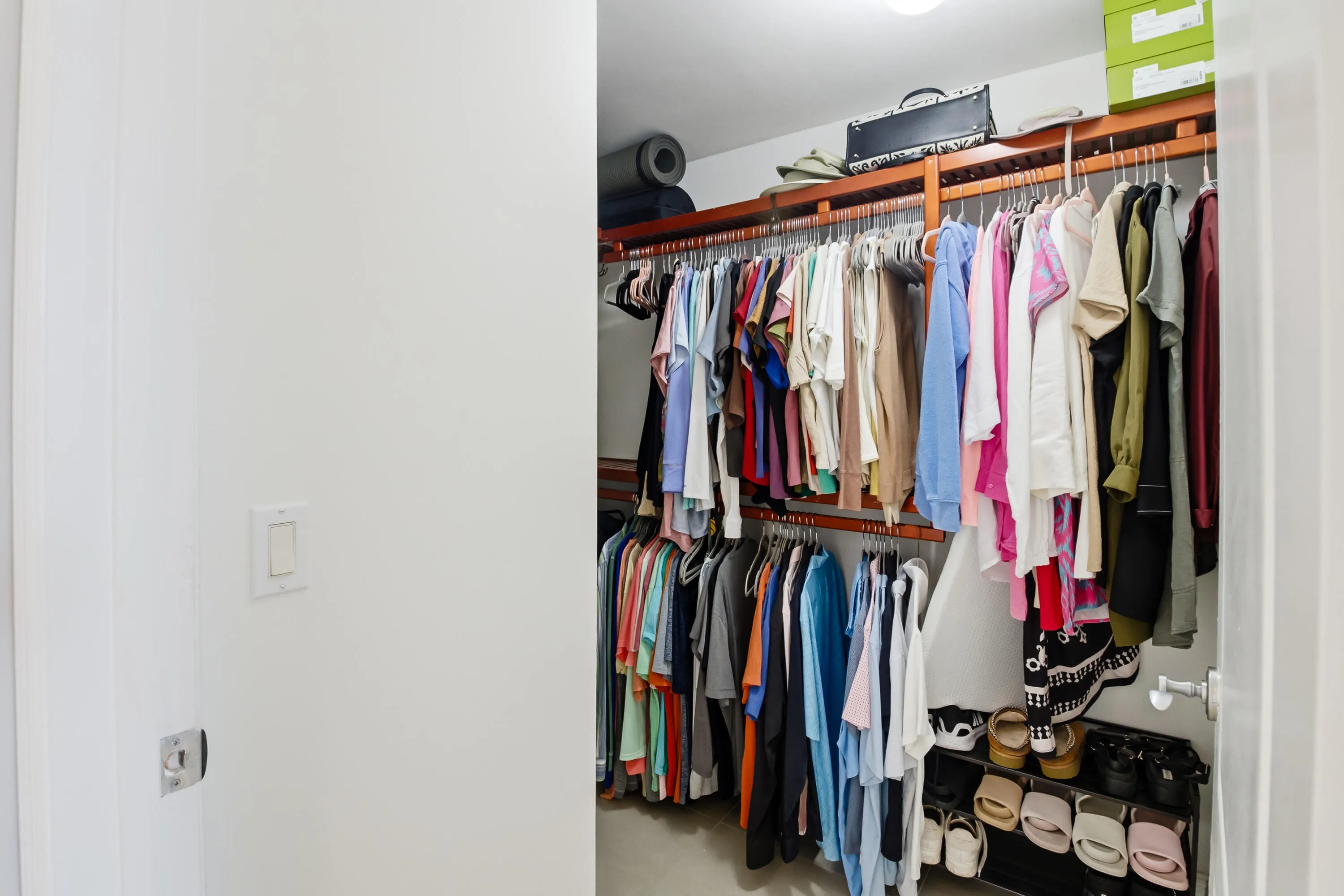20260615-01-101 SE 20th Ave Unit 201, De