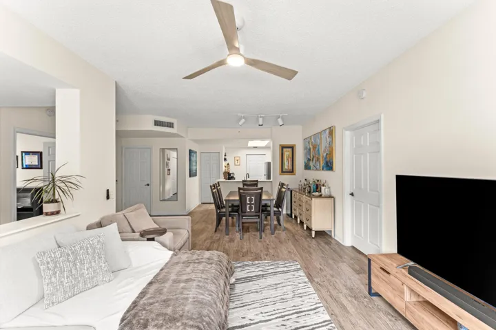 015-2801SarentoPlace-102-PalmBeachGarden