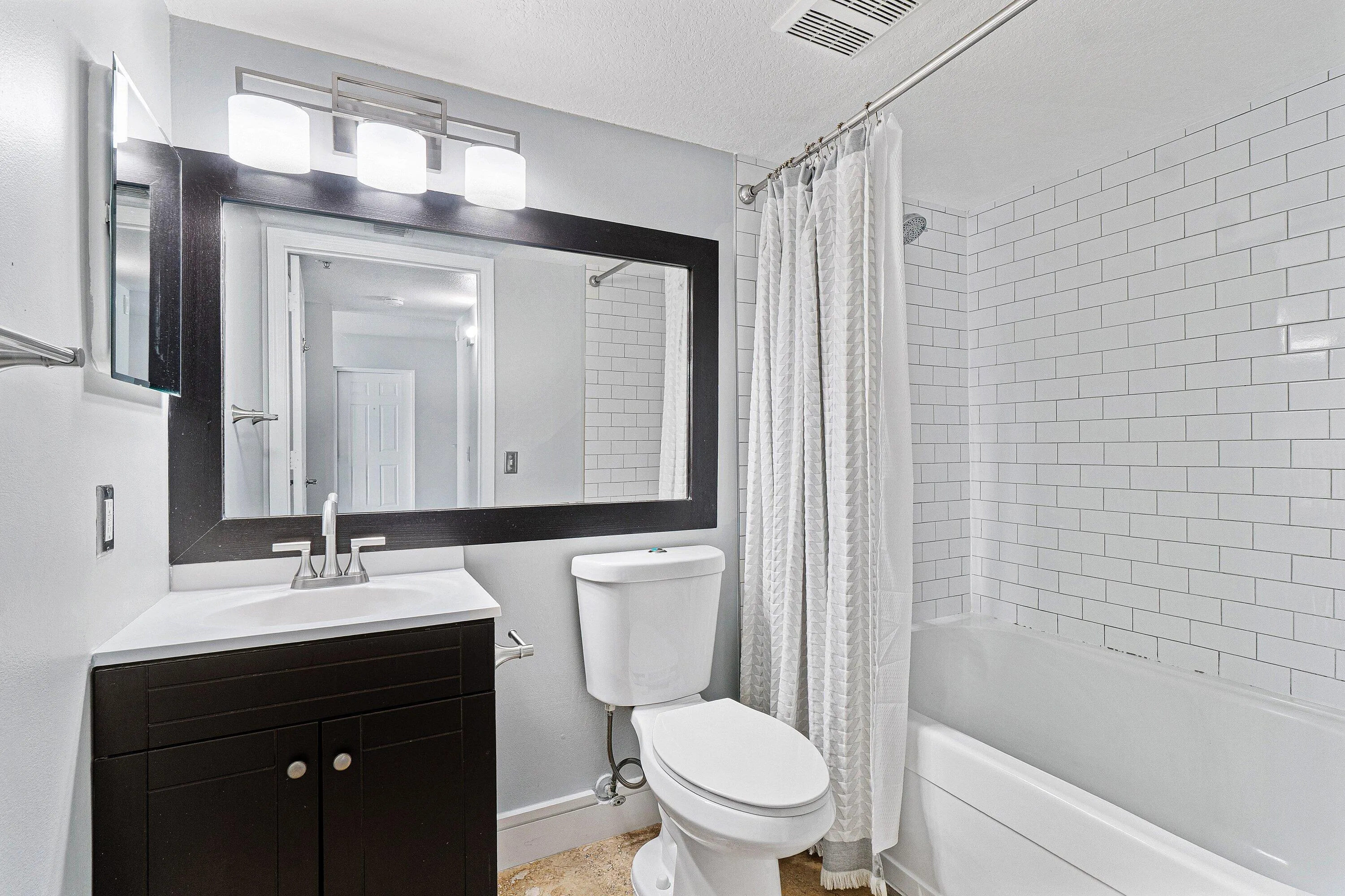 019-1013VillaCircle-BoyntonBeach-FL-3343