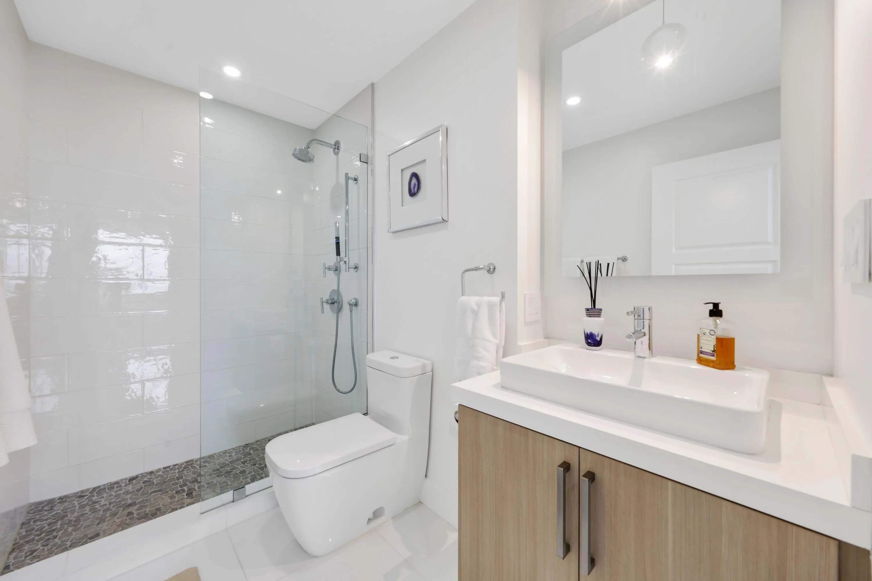 Guest Bathroom 1