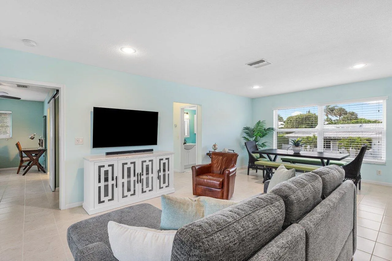 019-1015IngrahamAvenue-2-DelrayBeach-FL-