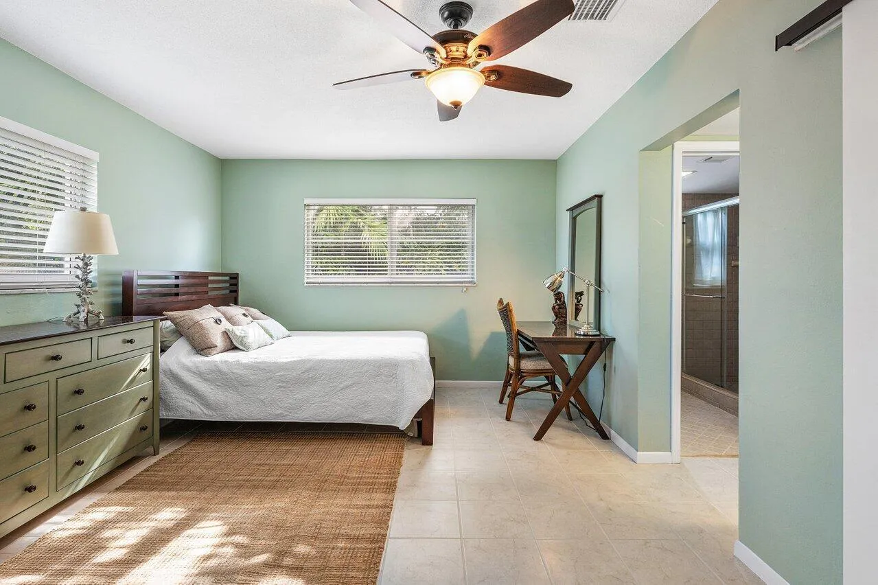 021-1015IngrahamAvenue-2-DelrayBeach-FL-