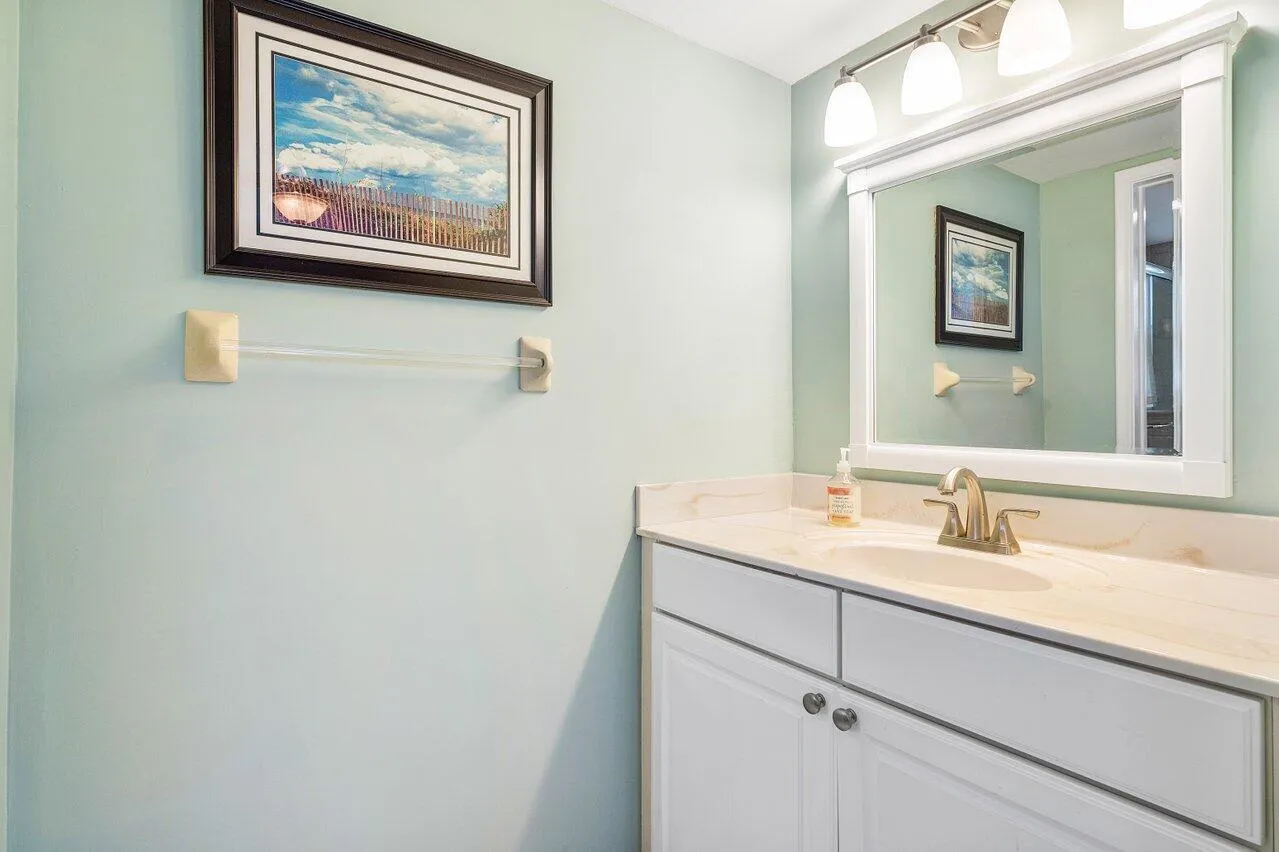 022-1015IngrahamAvenue-2-DelrayBeach-FL-