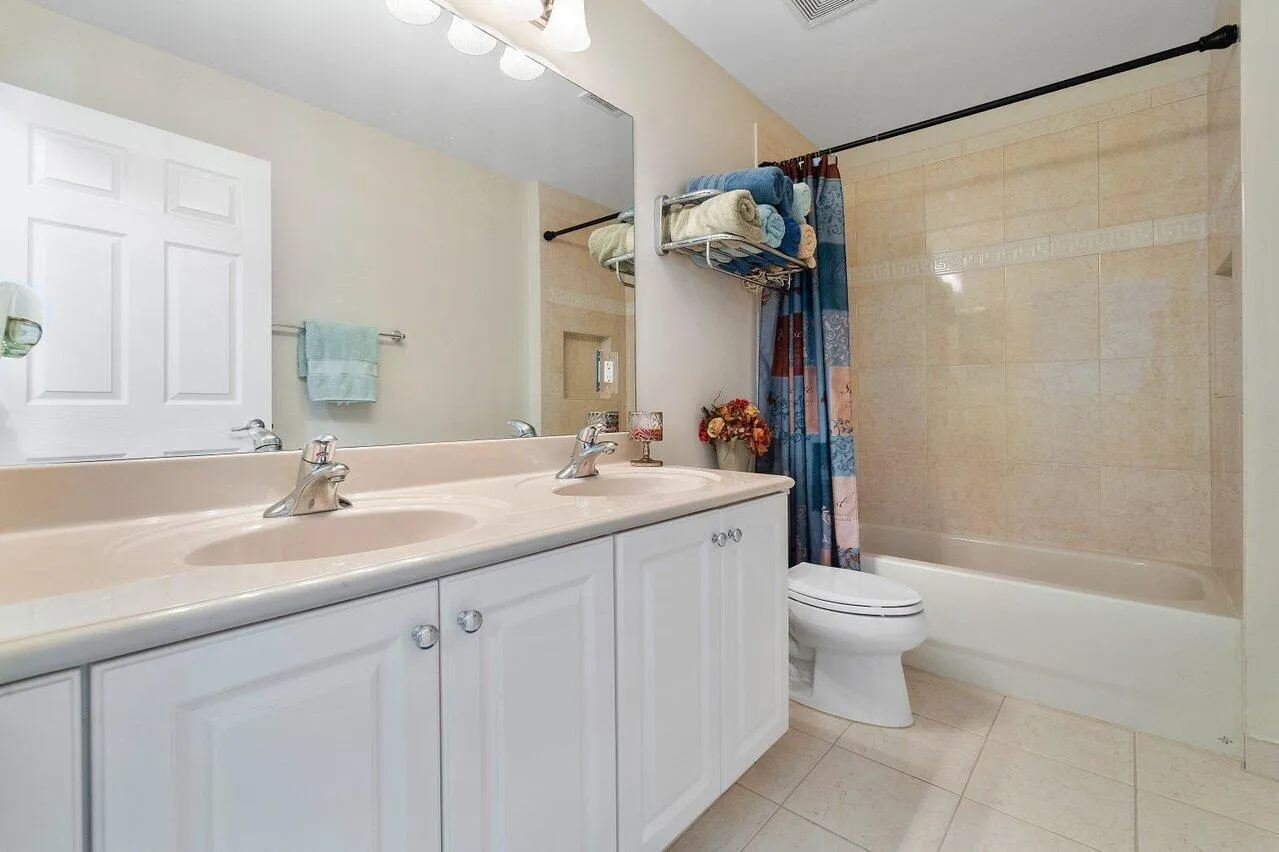 019-11380SandstoneHillTerrace-BoyntonBea