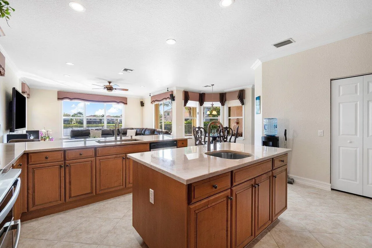012-11380SandstoneHillTerrace-BoyntonBea