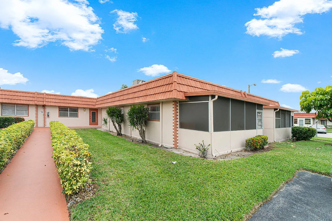 004-143SevilleWay-DelrayBeach-FL-small