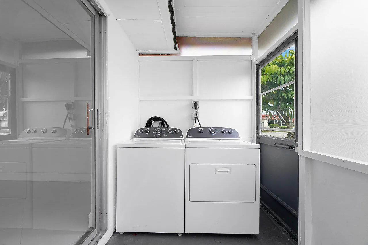 023-143SevilleWay-DelrayBeach-FL-small